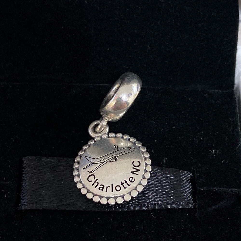 Pandora Travel Charm